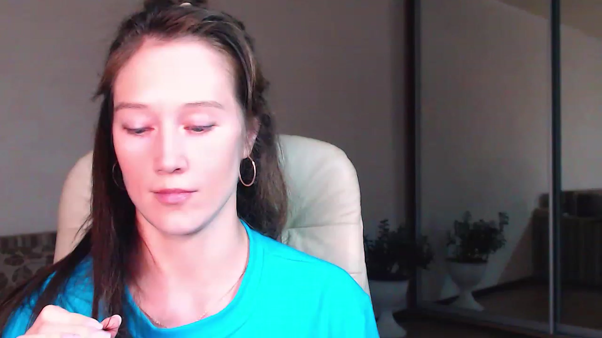 Gallery image thumbnail from ALYONKA__'s myfreecams stream on, 04/29/2023, 21:55 image 1 of 20