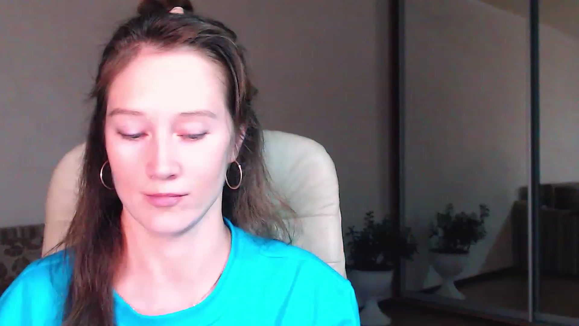 Gallery image thumbnail from ALYONKA__'s myfreecams stream on, 04/29/2023, 21:55 image 15 of 20