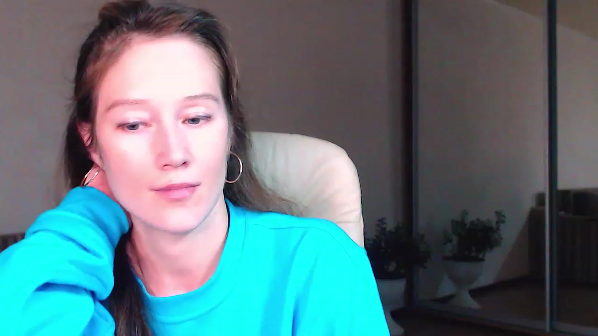 Gallery image thumbnail from ALYONKA__'s myfreecams stream on, 04/29/2023, 21:55 image 9 of 20