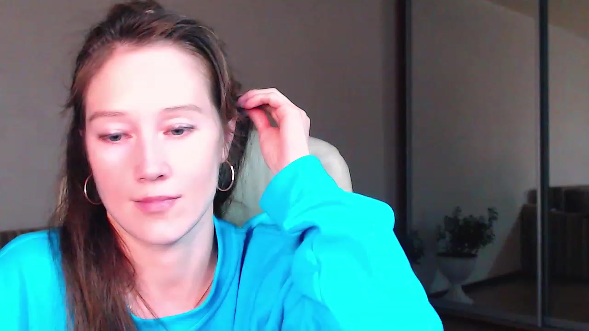 Gallery image thumbnail from ALYONKA__'s myfreecams stream on, 04/29/2023, 21:55 image 7 of 20