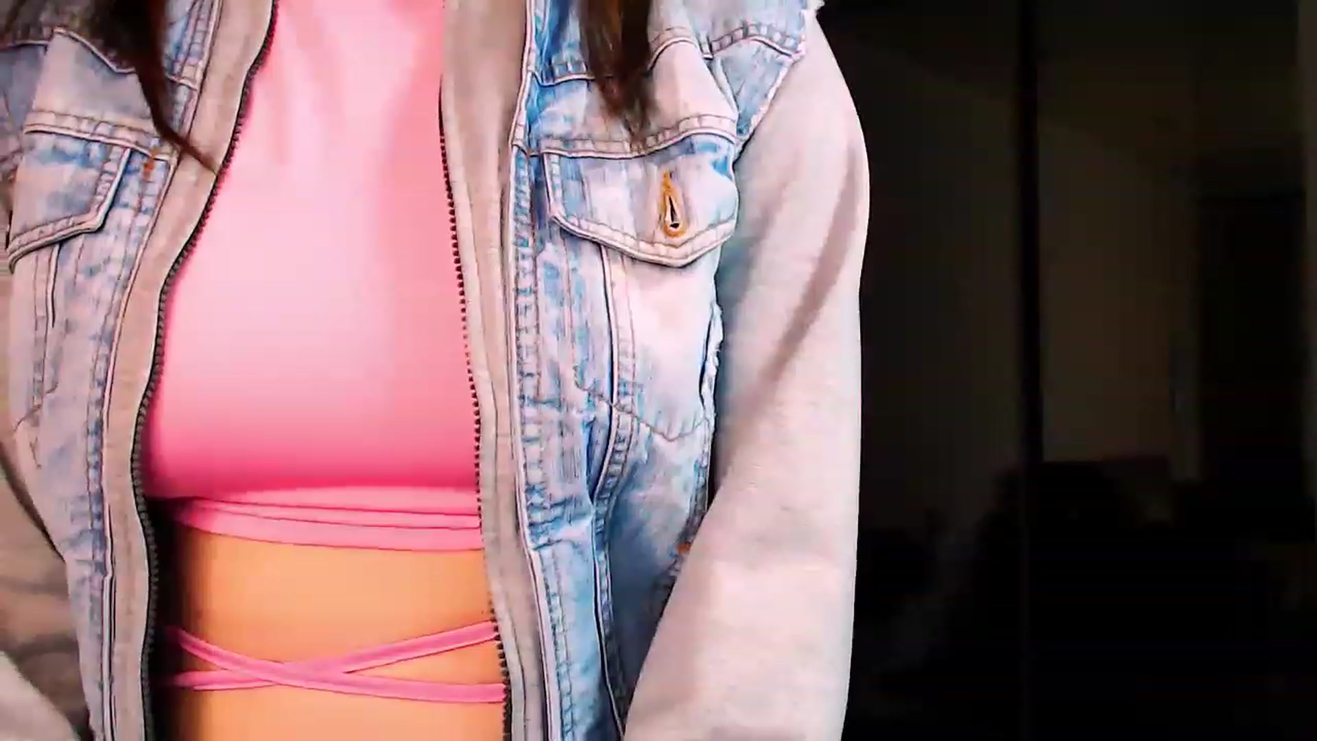 Gallery image thumbnail from ALYONKA__'s myfreecams stream on, 05/13/2023, 21:46 image 18 of 20