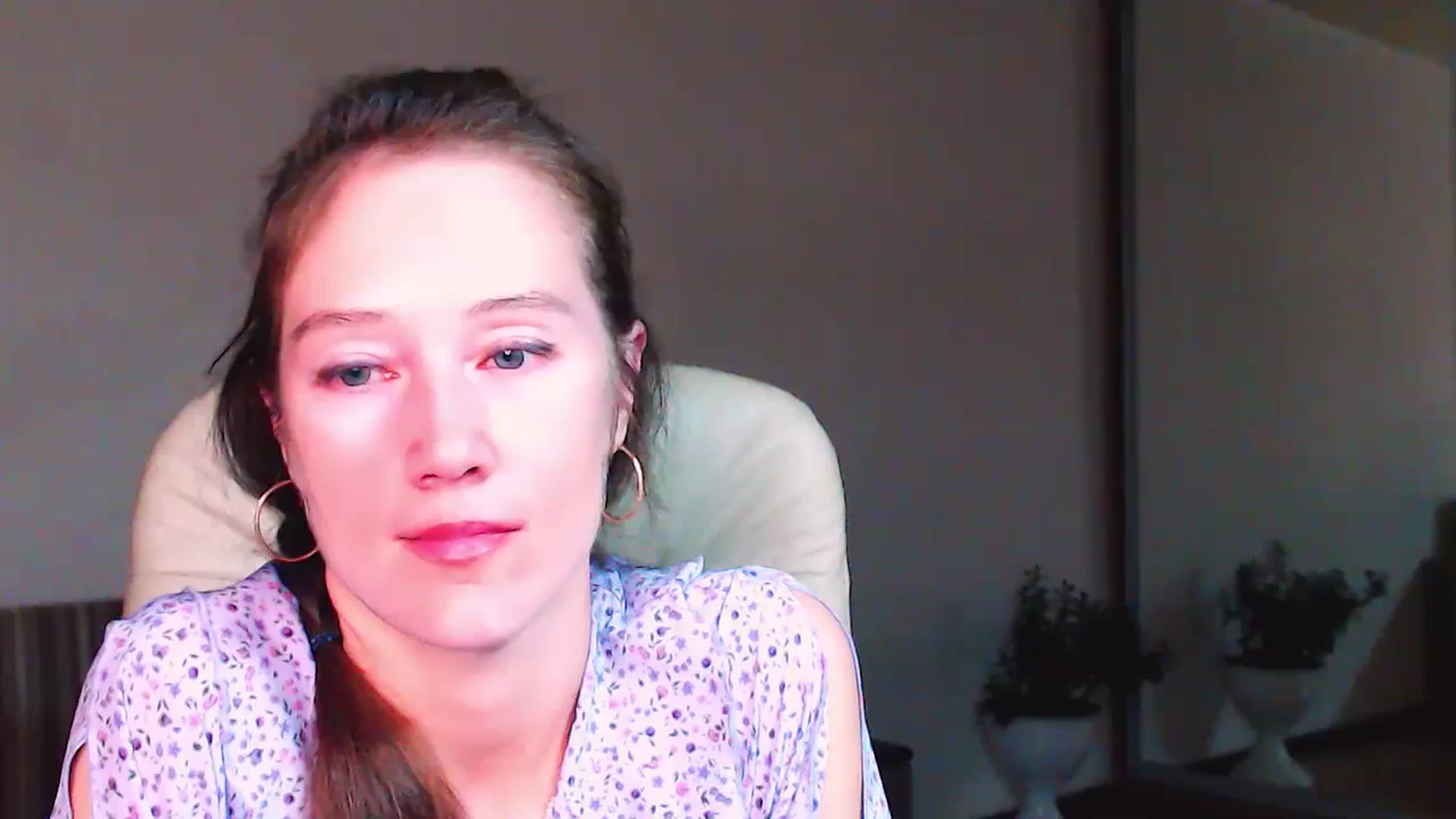 Gallery image thumbnail from ALYONKA__'s myfreecams stream on, 07/01/2023, 21:31 image 11 of 20
