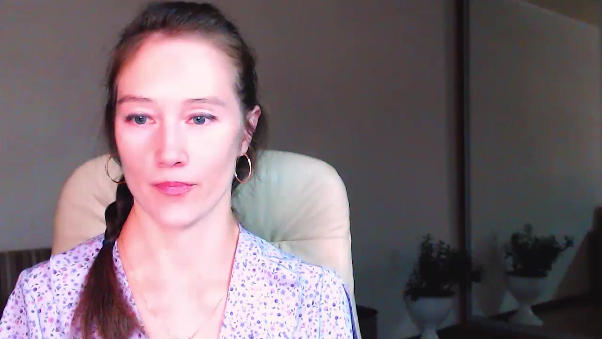 Gallery image thumbnail from ALYONKA__'s myfreecams stream on, 07/01/2023, 21:31 image 5 of 20