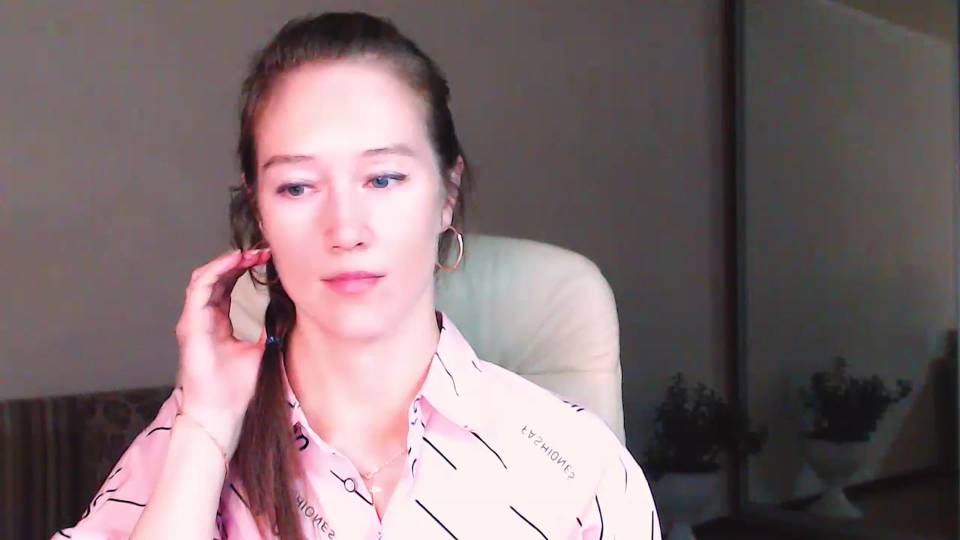 Gallery image thumbnail from ALYONKA__'s myfreecams stream on, 07/15/2023, 21:11 image 2 of 20
