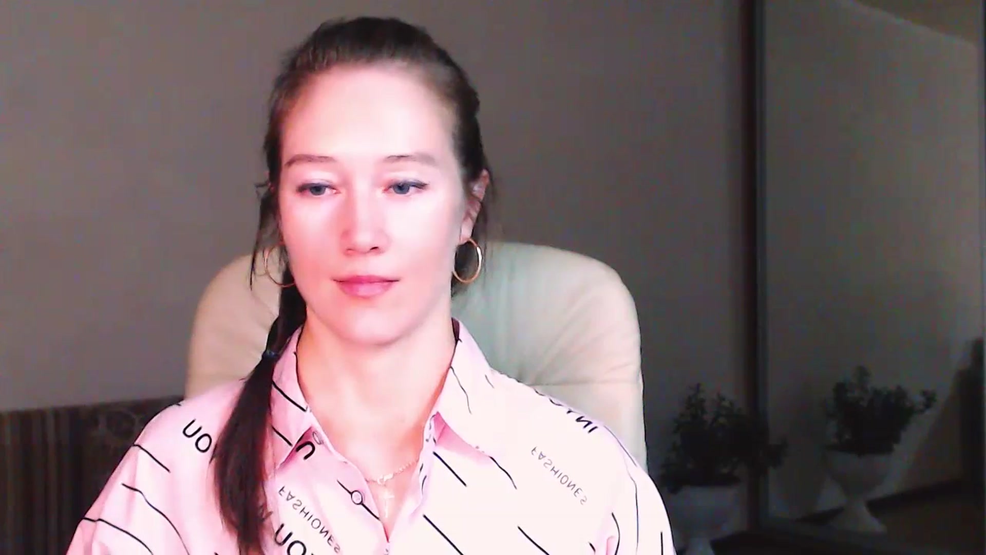 Gallery image thumbnail from ALYONKA__'s myfreecams stream on, 07/15/2023, 21:11 image 4 of 20