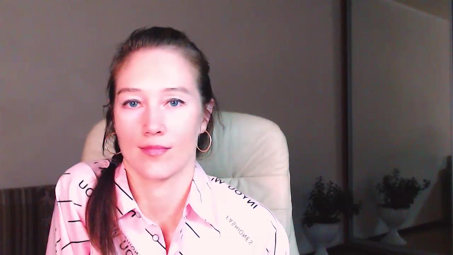 Gallery image thumbnail from ALYONKA__'s myfreecams stream on, 07/15/2023, 21:11 image 12 of 20