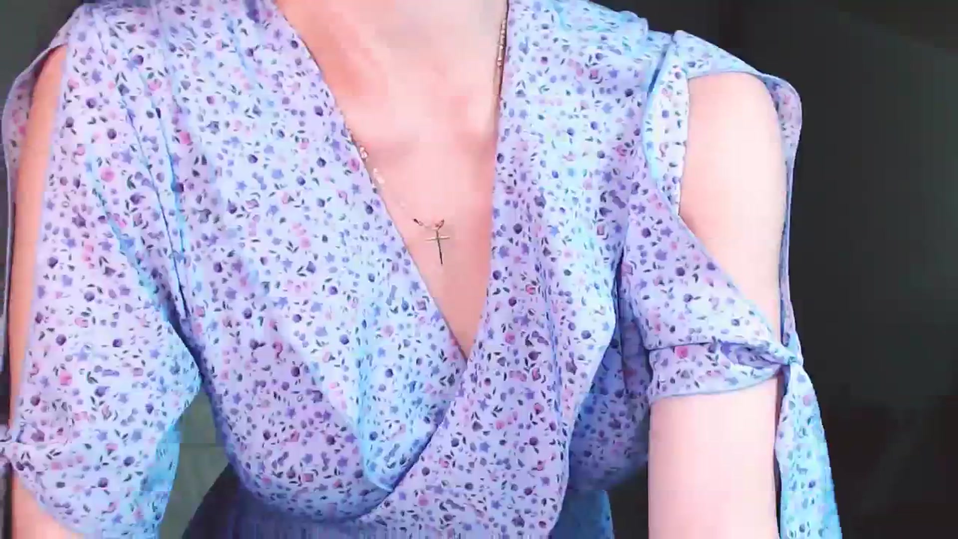 Gallery image thumbnail from ALYONKA__'s myfreecams stream on, 07/22/2023, 22:02 image 18 of 20