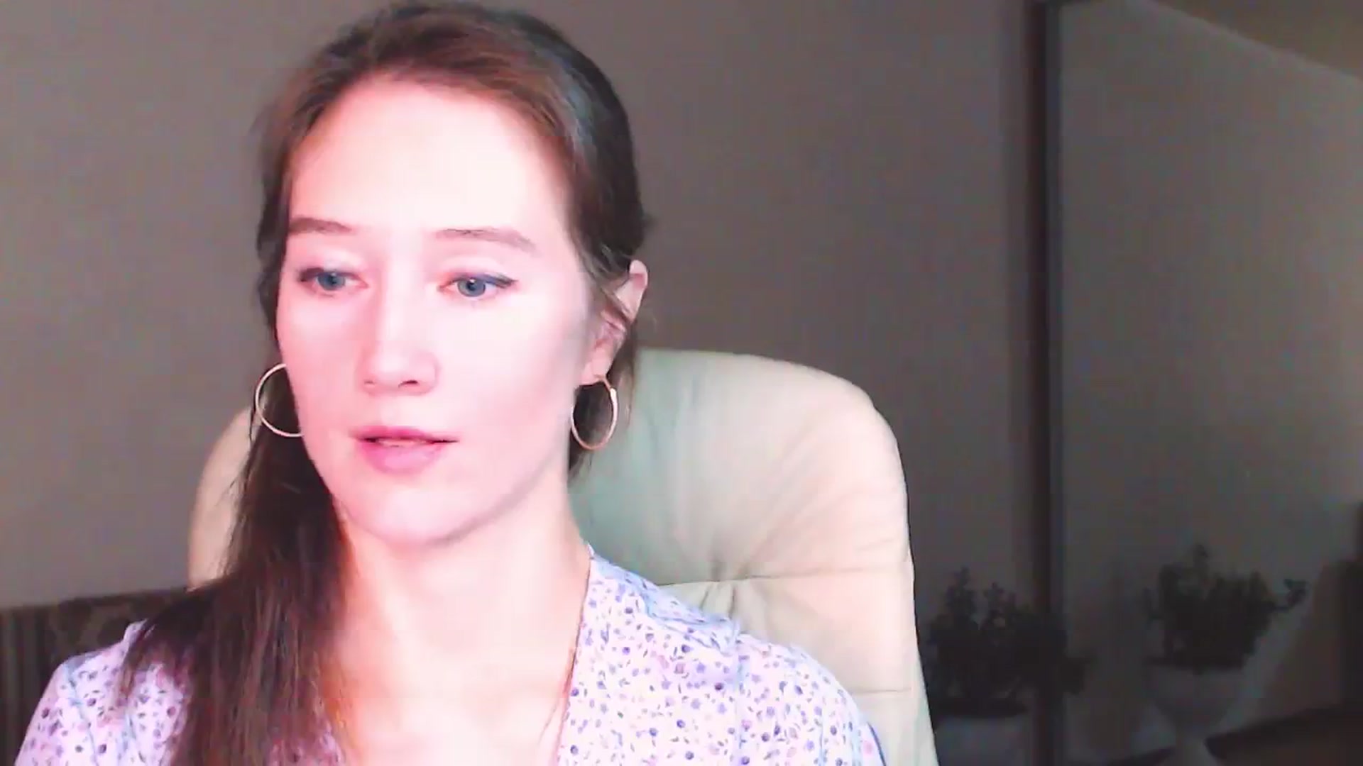 Gallery image thumbnail from ALYONKA__'s myfreecams stream on, 07/22/2023, 22:02 image 16 of 20
