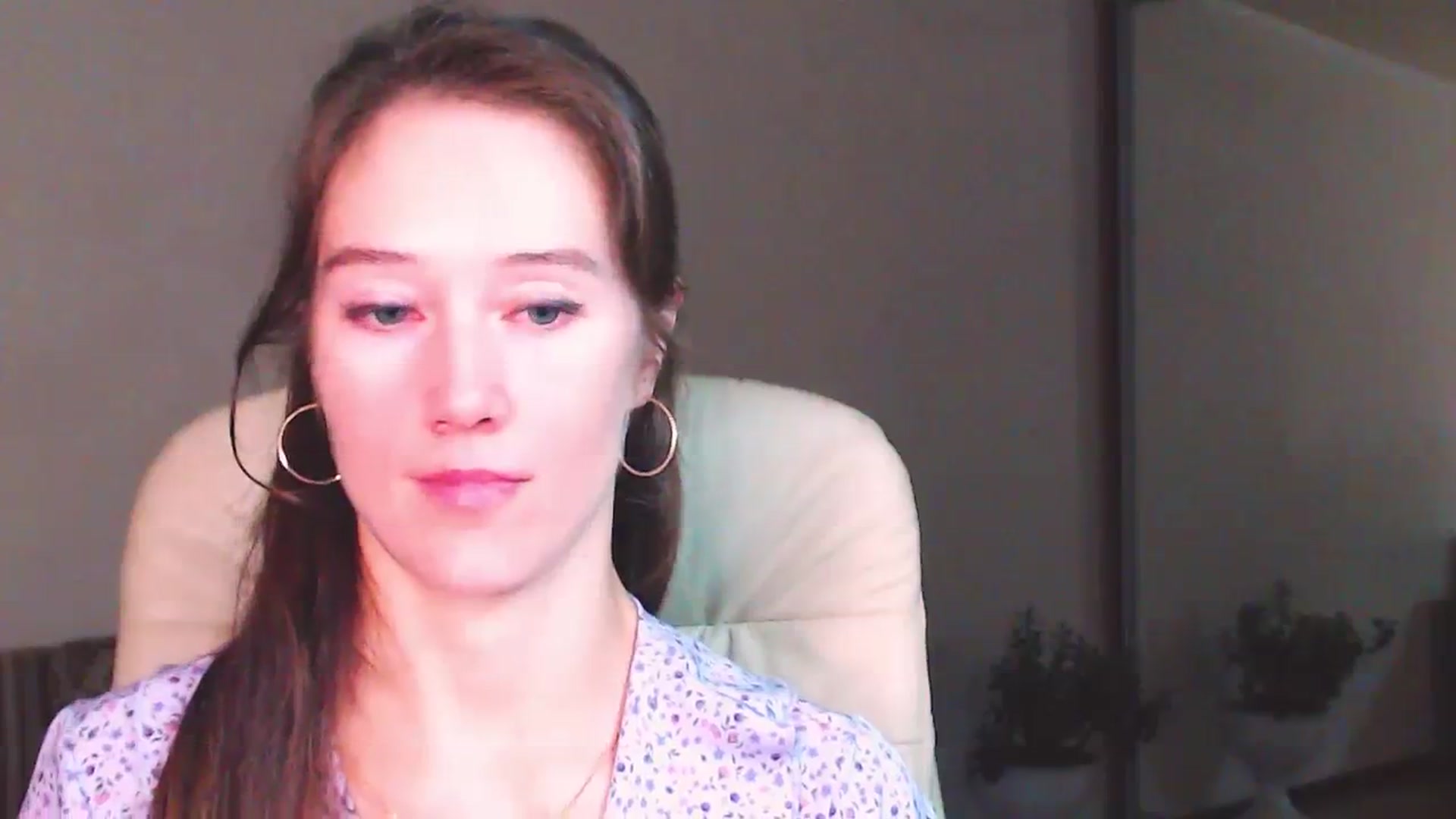 Gallery image thumbnail from ALYONKA__'s myfreecams stream on, 07/22/2023, 23:00 image 15 of 20