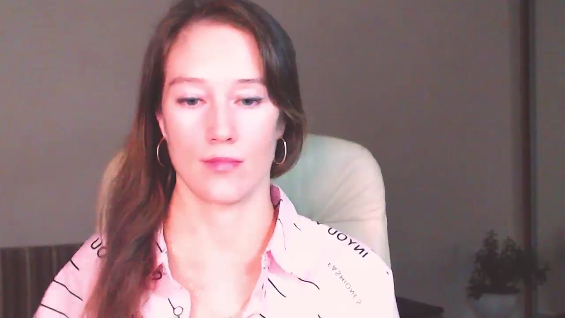 Gallery image thumbnail from ALYONKA__'s myfreecams stream on, 07/29/2023, 23:29 image 15 of 20