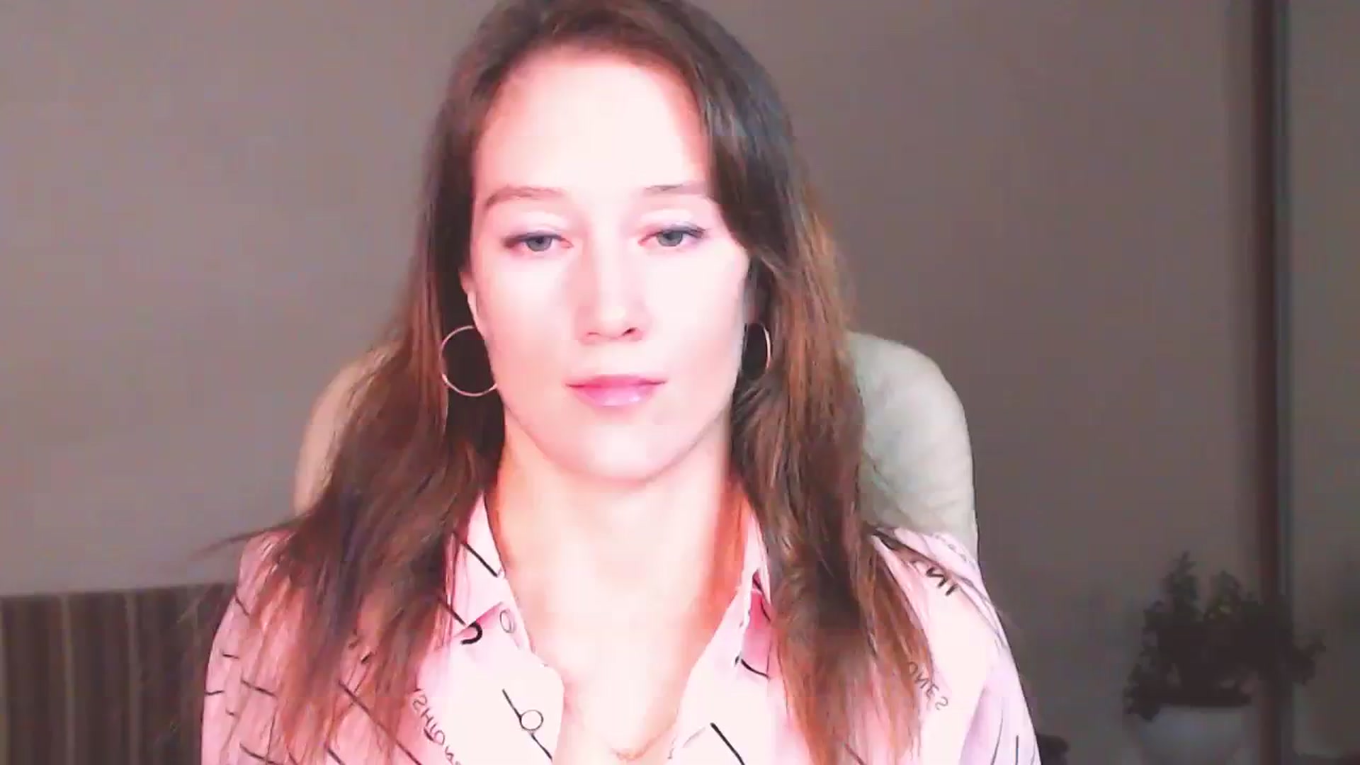Gallery image thumbnail from ALYONKA__'s myfreecams stream on, 07/29/2023, 23:29 image 1 of 20