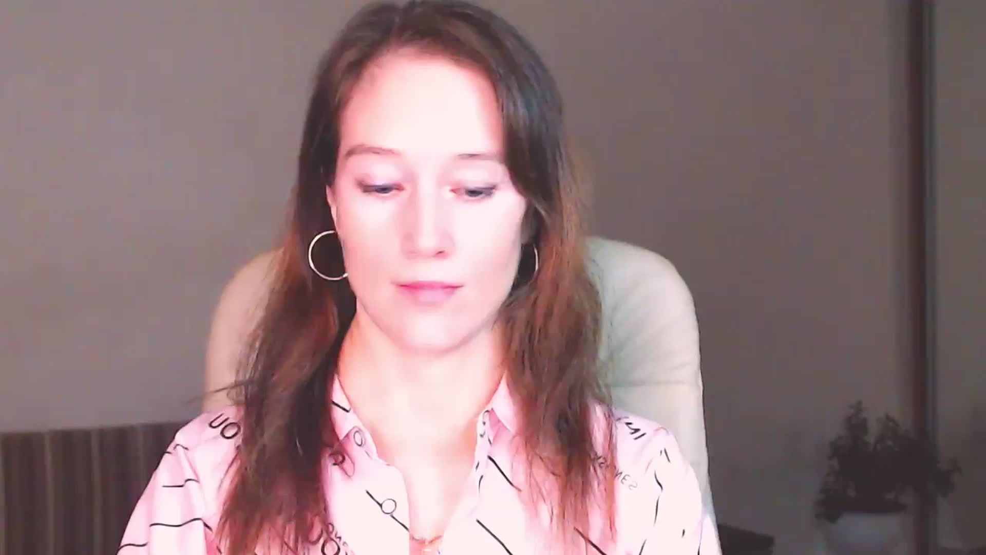 Gallery image thumbnail from ALYONKA__'s myfreecams stream on, 07/29/2023, 23:29 image 3 of 20
