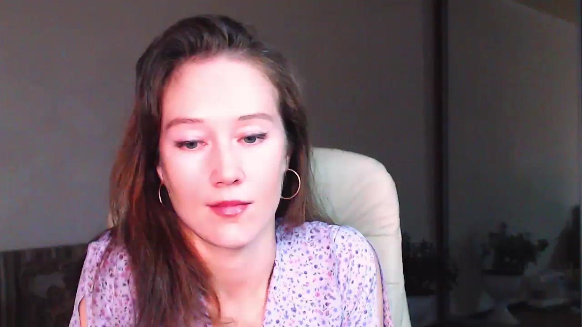 Gallery image thumbnail from ALYONKA__'s myfreecams stream on, 08/12/2023, 21:09 image 5 of 20
