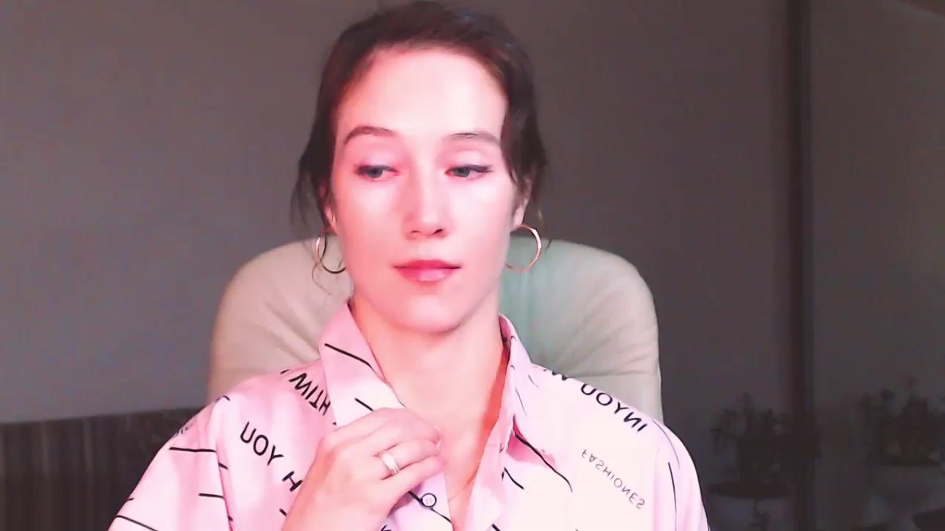 Gallery image thumbnail from ALYONKA__'s myfreecams stream on, 09/16/2023, 20:49 image 17 of 20