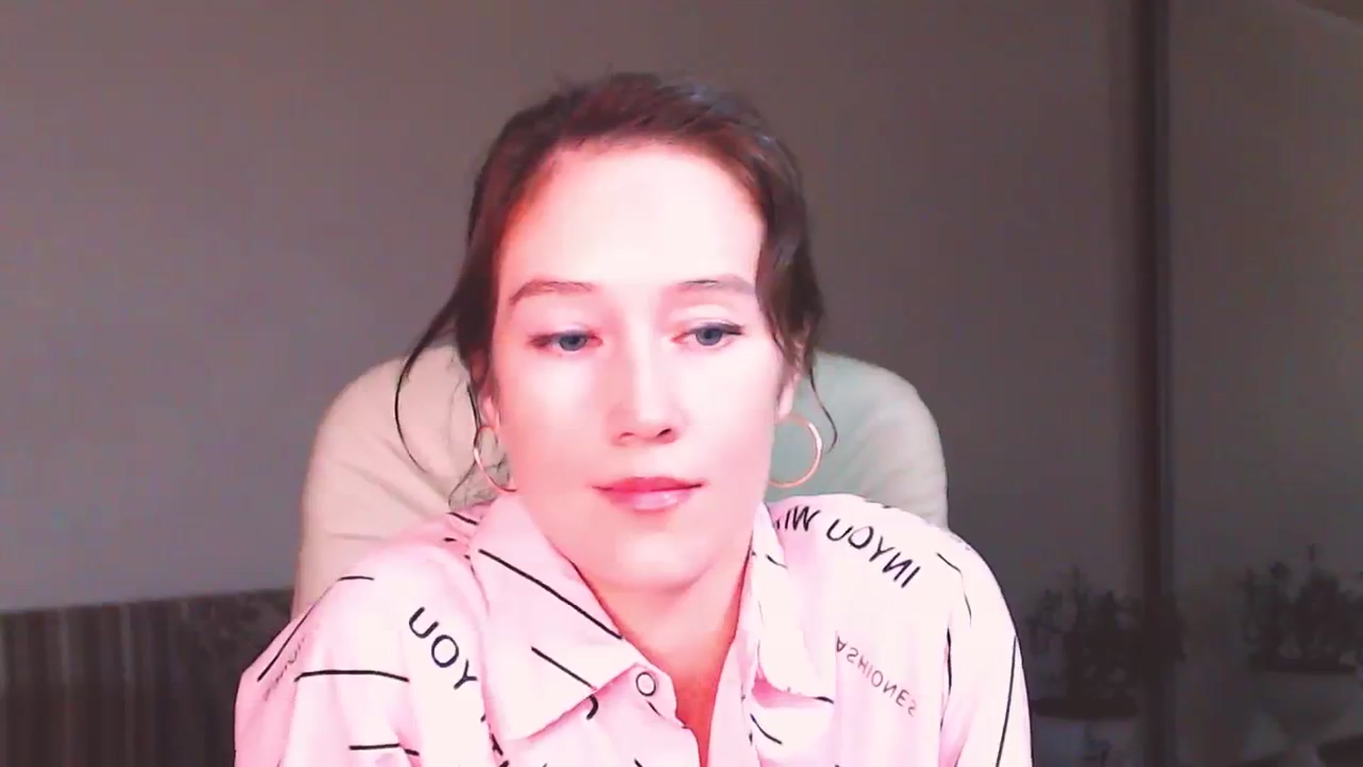 Gallery image thumbnail from ALYONKA__'s myfreecams stream on, 09/16/2023, 20:49 image 12 of 20