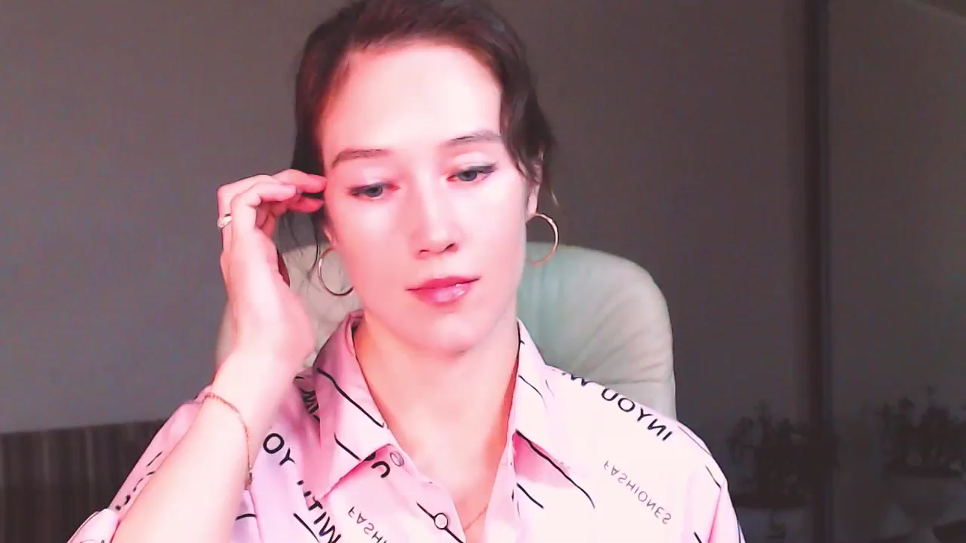 Gallery image thumbnail from ALYONKA__'s myfreecams stream on, 09/16/2023, 20:49 image 19 of 20