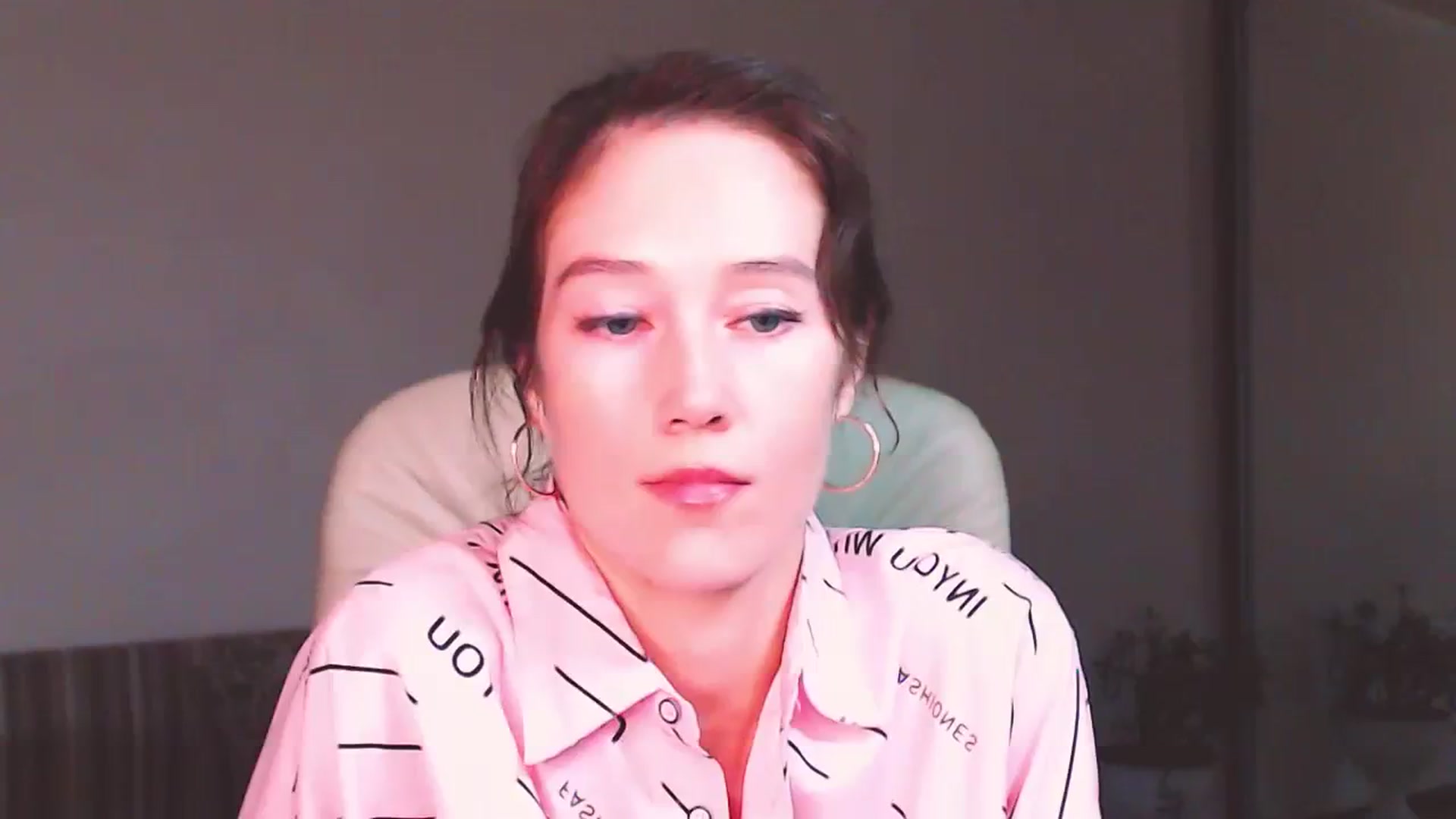 Gallery image thumbnail from ALYONKA__'s myfreecams stream on, 09/16/2023, 20:49 image 15 of 20
