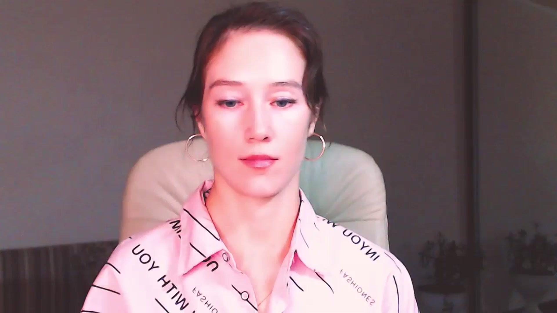 Gallery image thumbnail from ALYONKA__'s myfreecams stream on, 09/16/2023, 20:49 image 6 of 20
