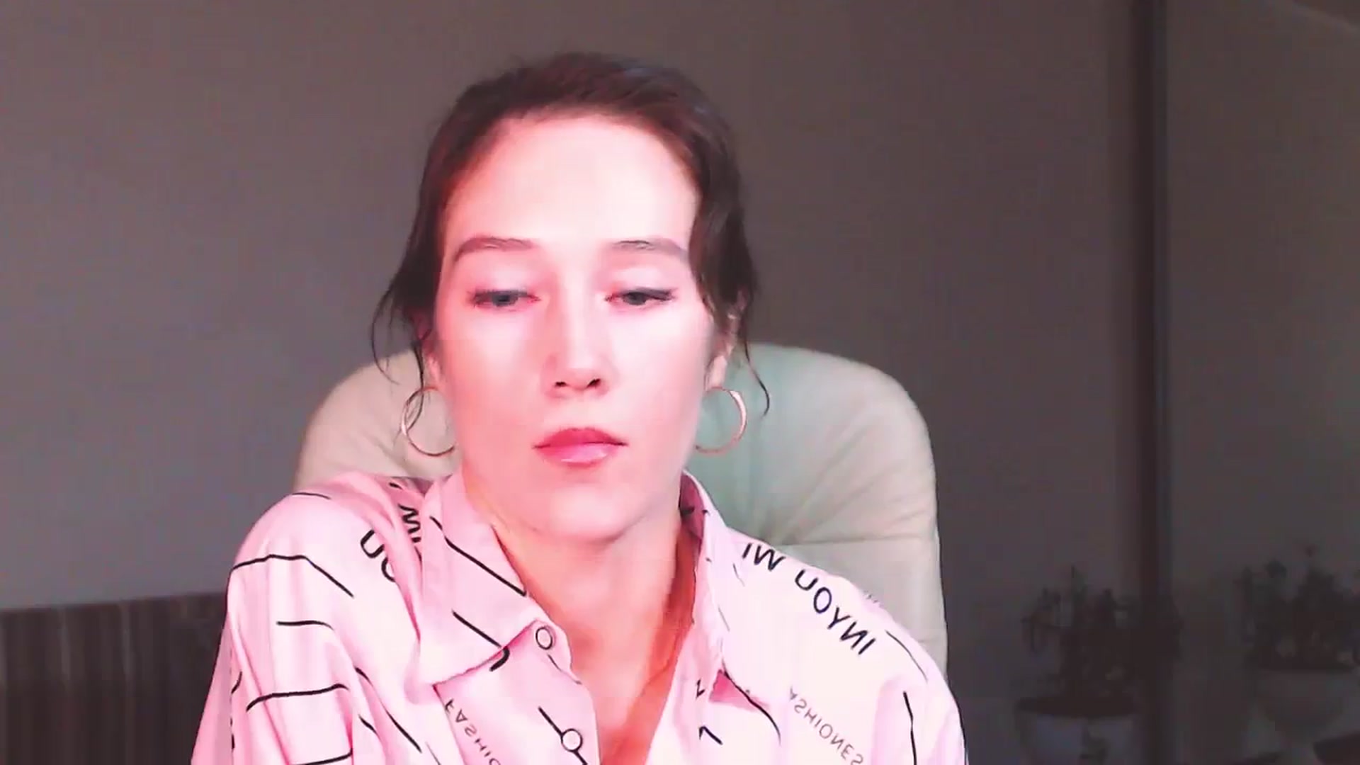 Gallery image thumbnail from ALYONKA__'s myfreecams stream on, 09/16/2023, 20:49 image 3 of 20