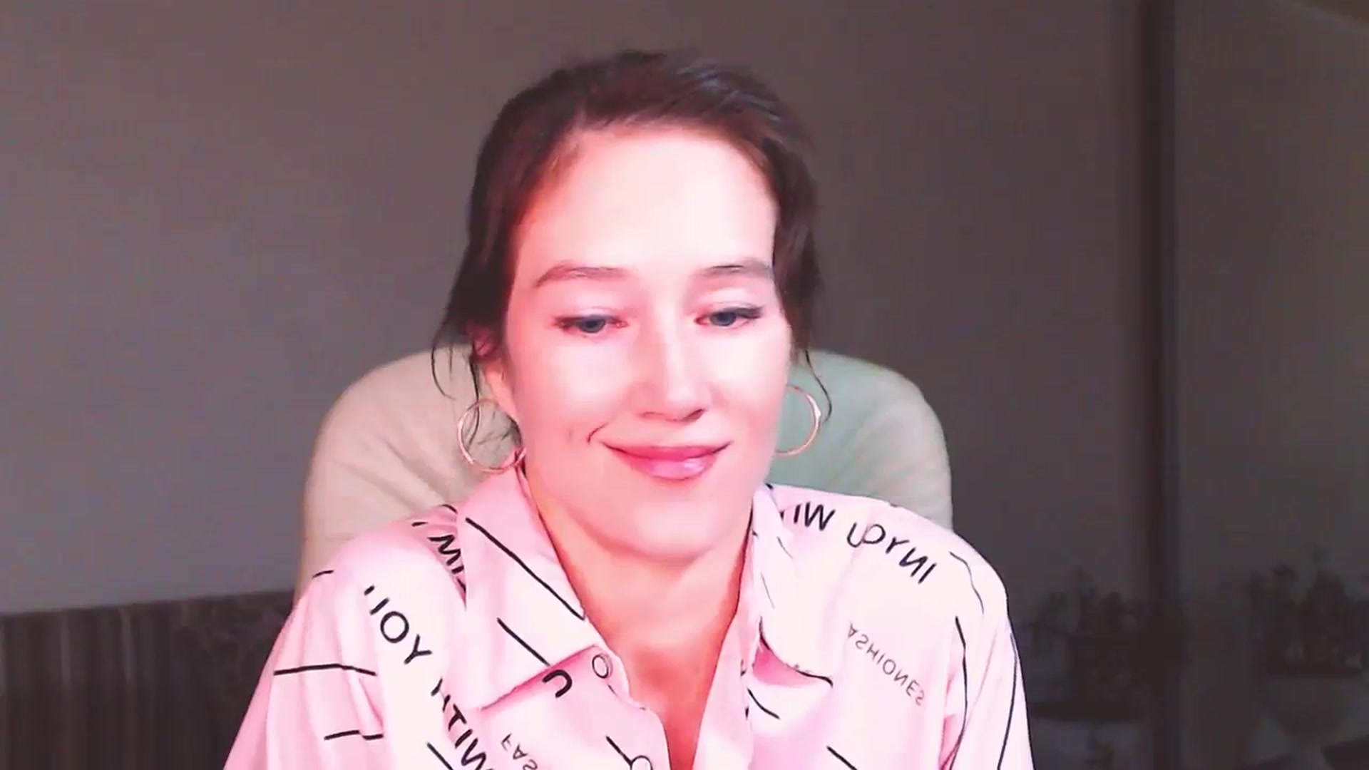 Gallery image thumbnail from ALYONKA__'s myfreecams stream on, 09/16/2023, 20:49 image 9 of 20
