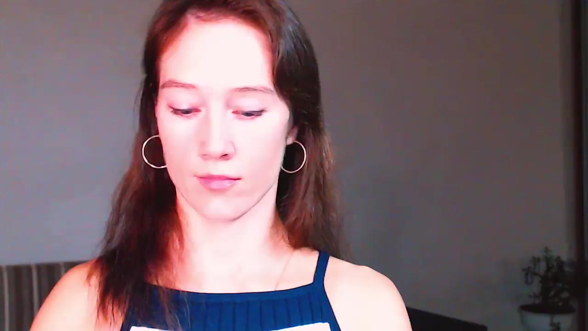 Gallery image thumbnail from ALYONKA__'s myfreecams stream on, 09/23/2023, 21:06 image 17 of 20