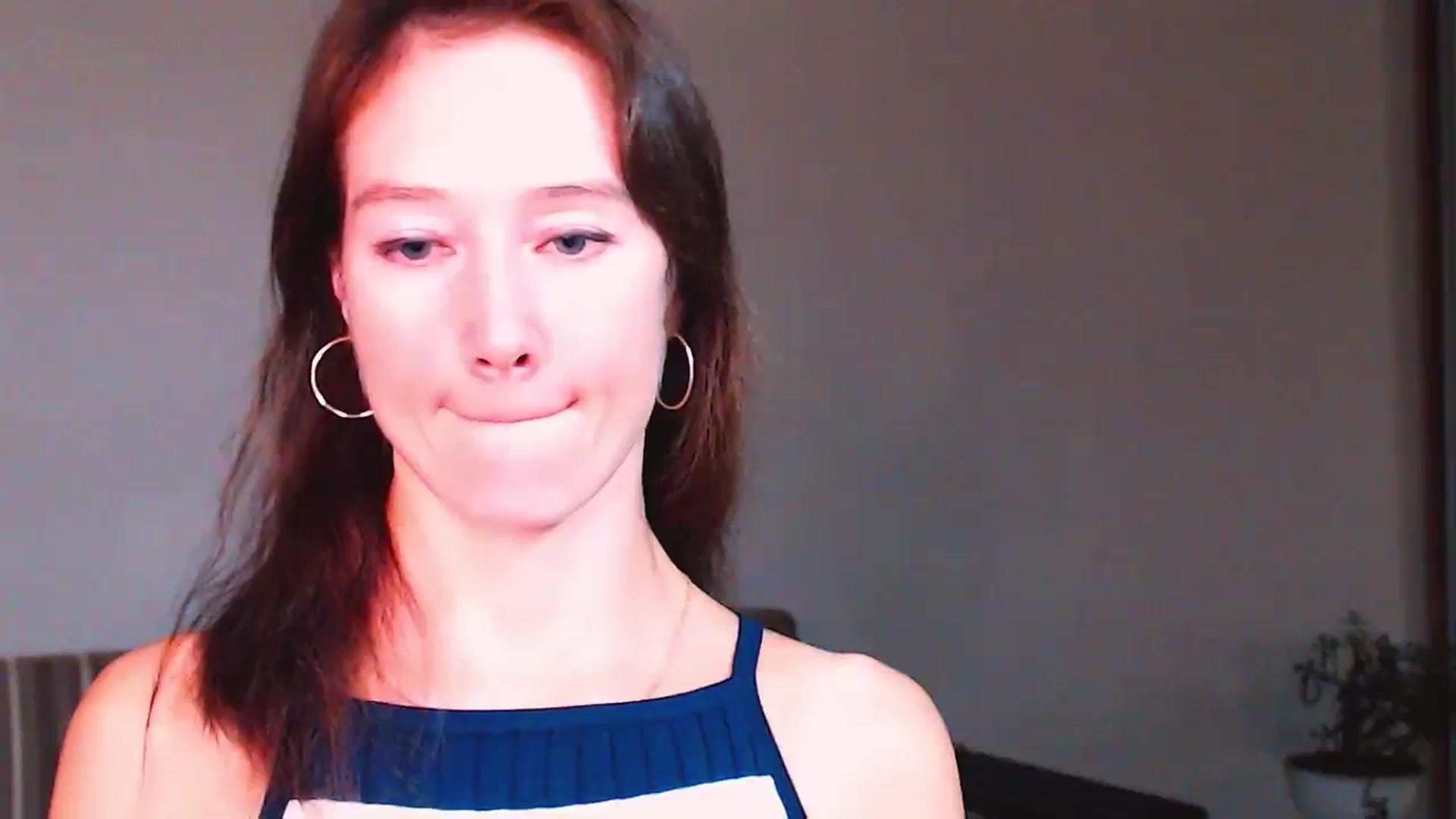Gallery image thumbnail from ALYONKA__'s myfreecams stream on, 09/23/2023, 22:45 image 16 of 20