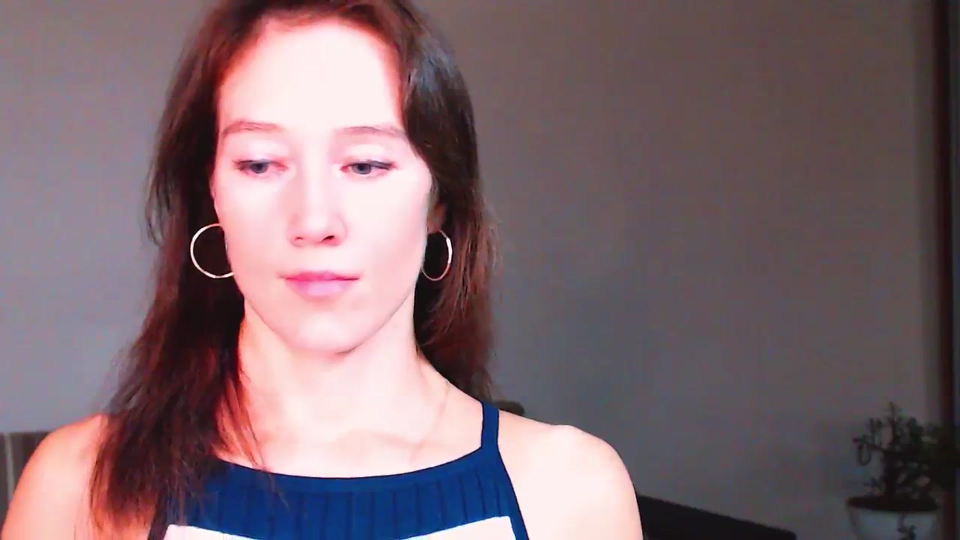 Gallery image thumbnail from ALYONKA__'s myfreecams stream on, 09/23/2023, 22:45 image 17 of 20