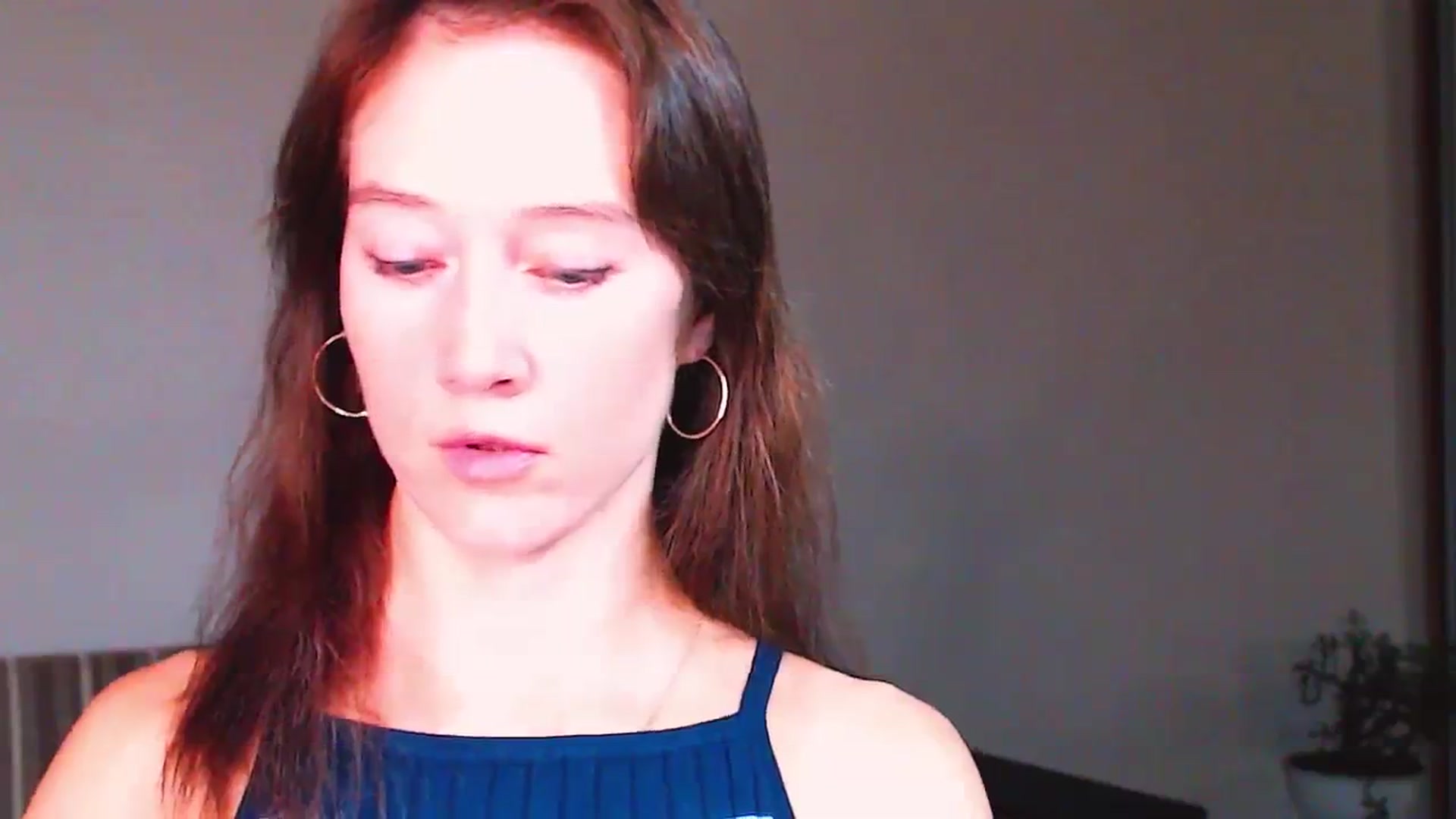Gallery image thumbnail from ALYONKA__'s myfreecams stream on, 09/23/2023, 22:45 image 4 of 20