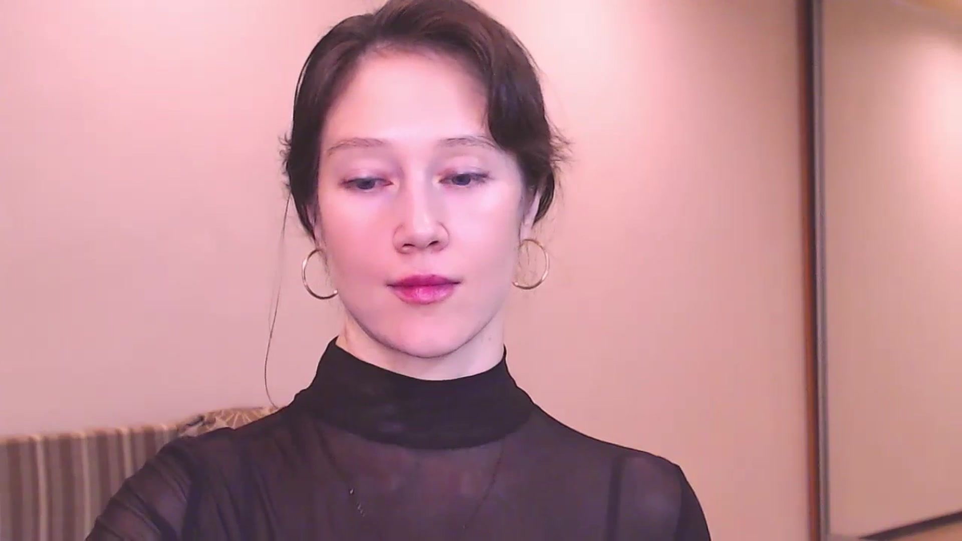 Gallery image thumbnail from ALYONKA__'s myfreecams stream on, 04/27/2024, 21:57 image 11 of 20