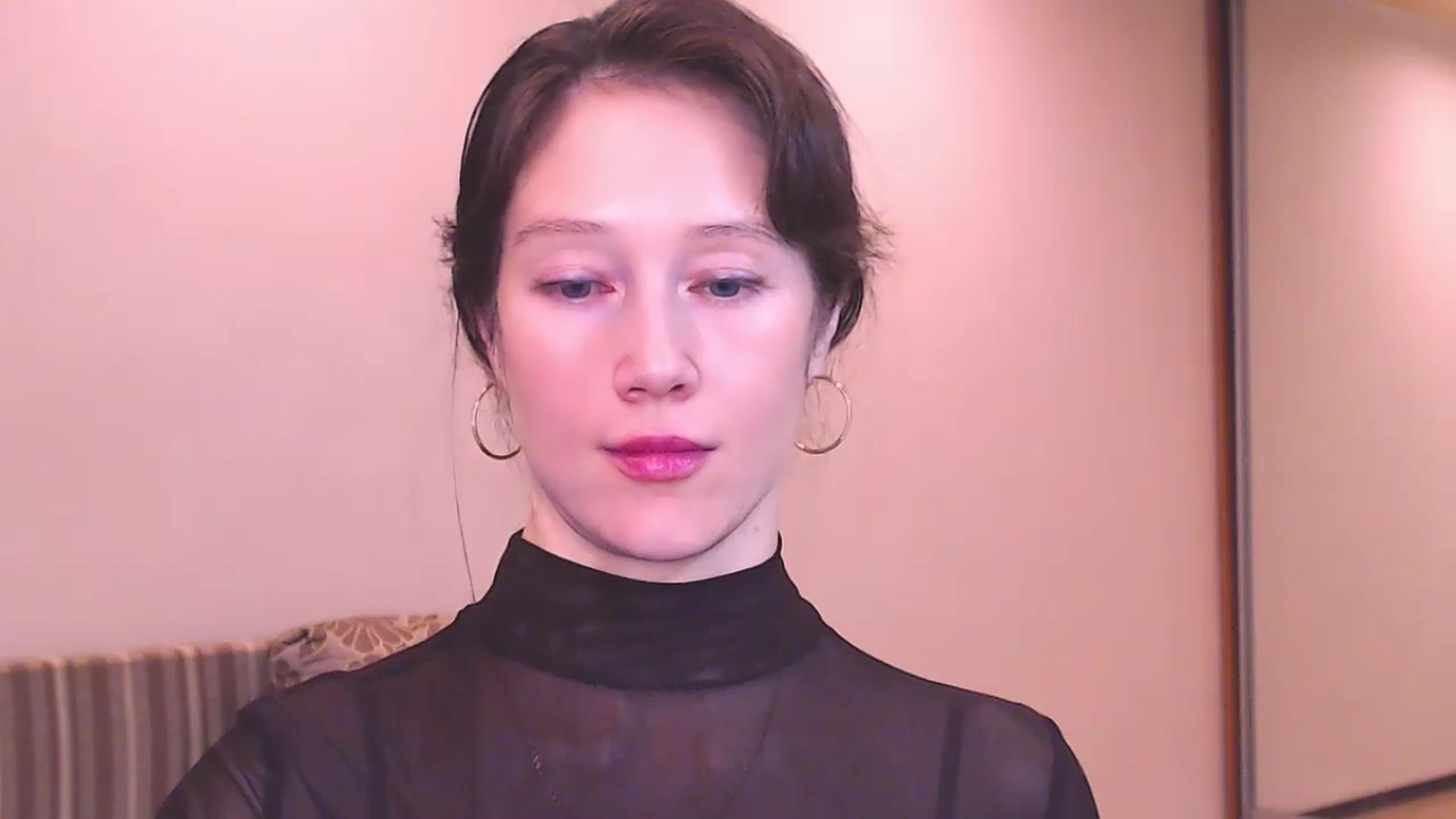 Gallery image thumbnail from ALYONKA__'s myfreecams stream on, 04/27/2024, 21:57 image 19 of 20