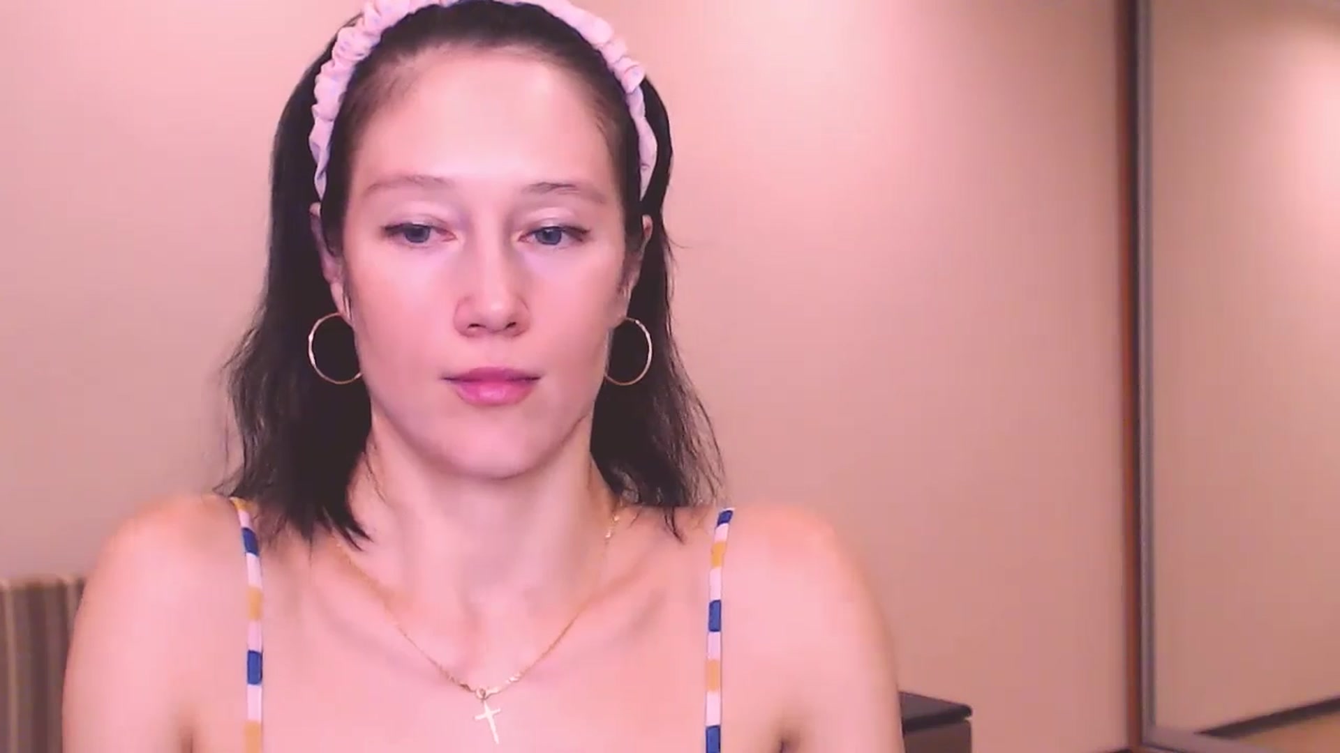 Gallery image thumbnail from ALYONKA__'s myfreecams stream on, 07/20/2024, 22:07 image 12 of 20