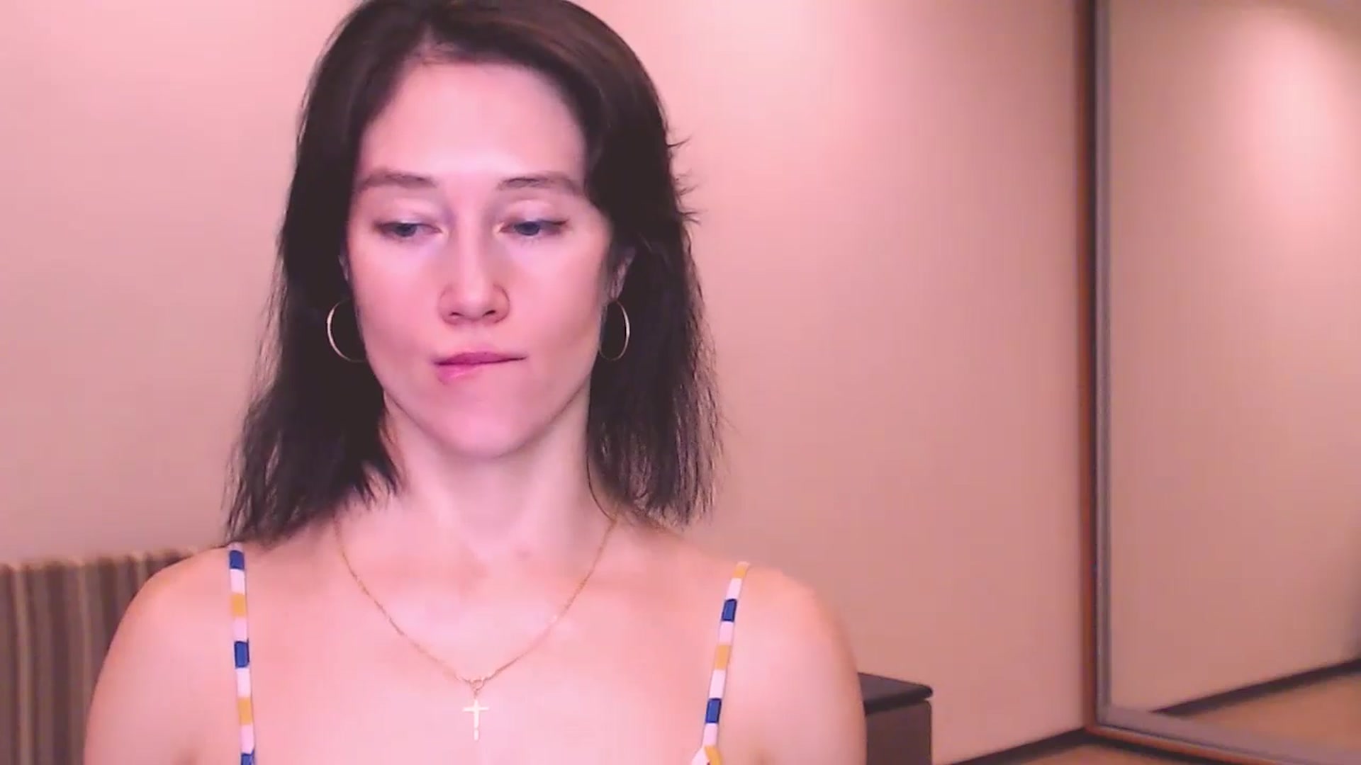 Gallery image thumbnail from ALYONKA__'s myfreecams stream on, 07/27/2024, 22:44 image 8 of 20