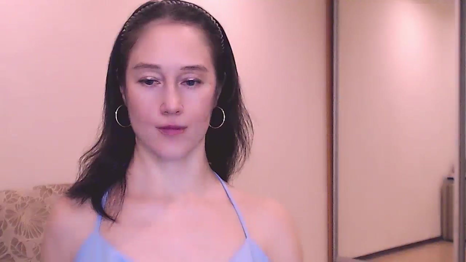 Gallery image thumbnail from ALYONKA__'s myfreecams stream on, 08/16/2025, 21:01 image 8 of 20
