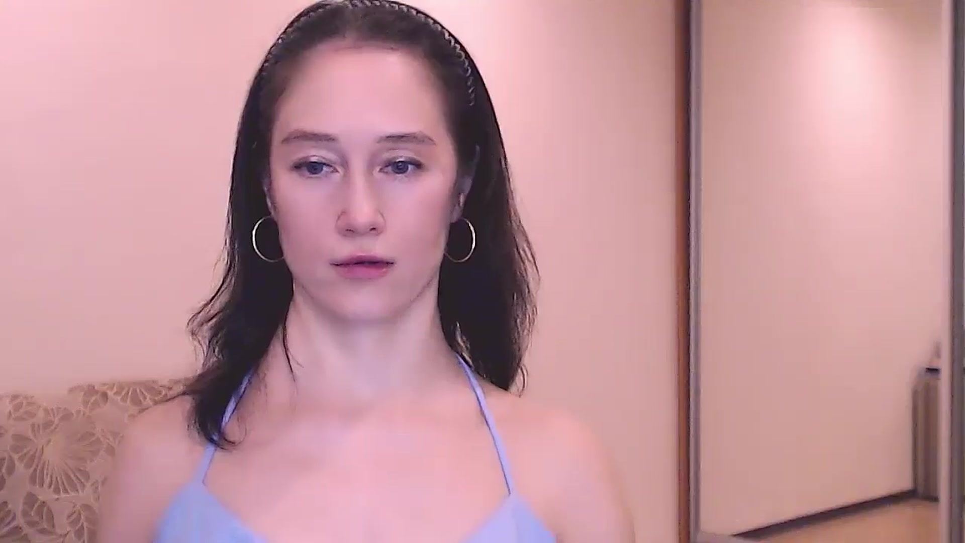 Gallery image thumbnail from ALYONKA__'s myfreecams stream on, 08/16/2025, 21:01 image 9 of 20