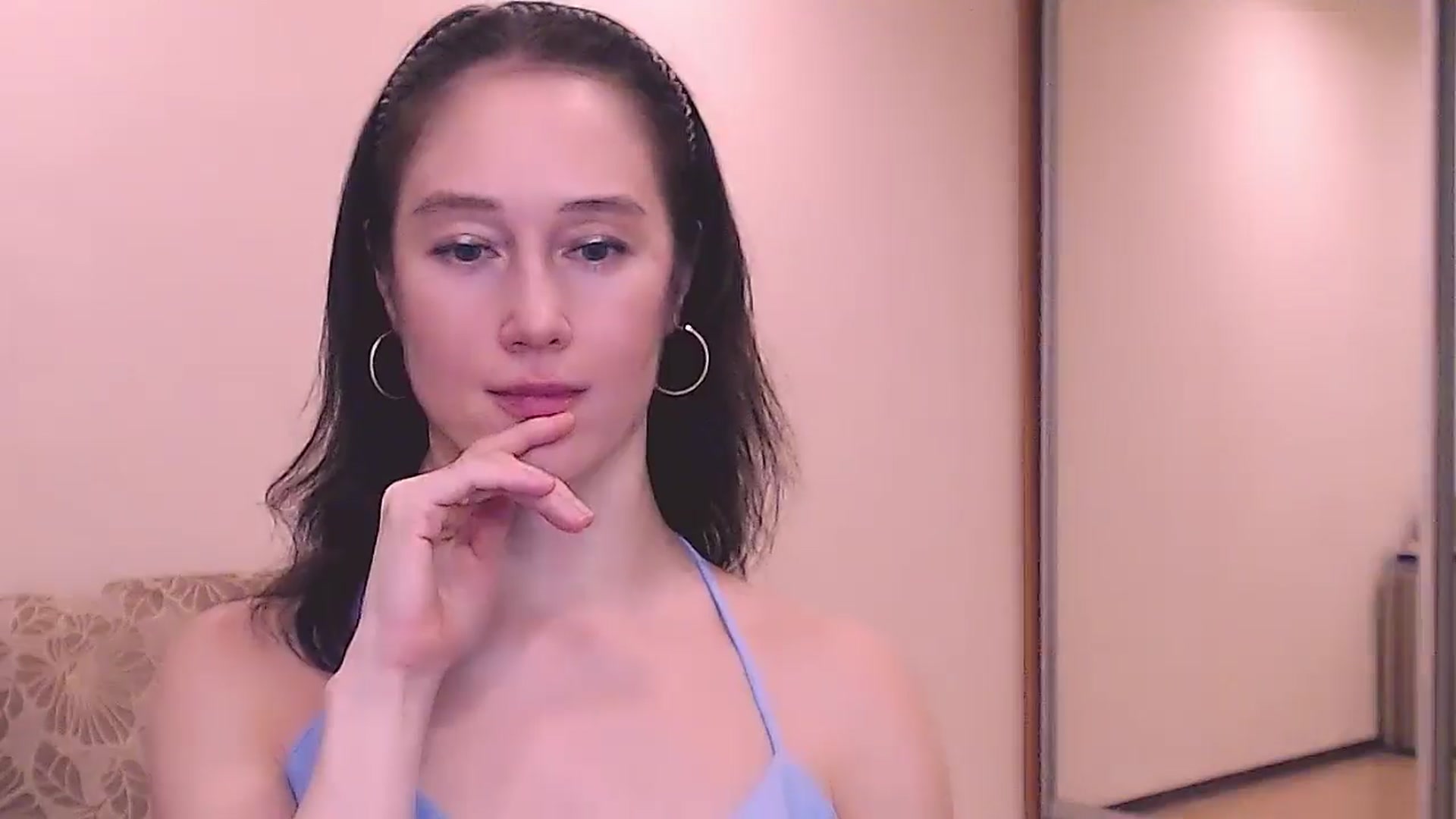 Gallery image thumbnail from ALYONKA__'s myfreecams stream on, 08/16/2025, 21:01 image 5 of 20