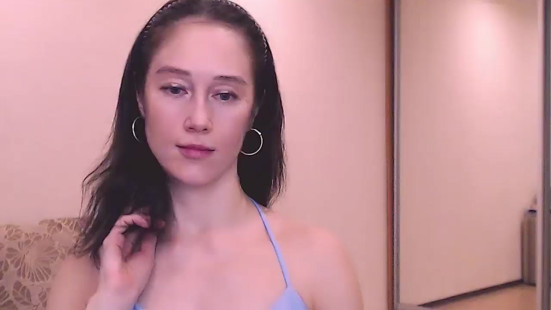 Gallery image thumbnail from ALYONKA__'s myfreecams stream on, 08/16/2025, 21:01 image 1 of 20