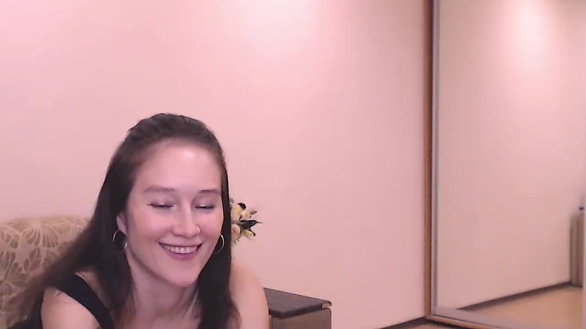 Gallery image thumbnail from ALYONKA__'s myfreecams stream on, 09/11/2025, 20:23 image 14 of 20