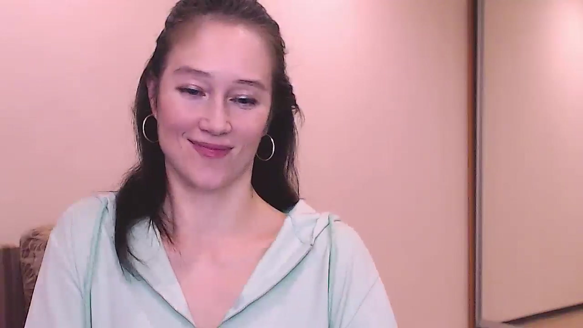 Gallery image thumbnail from ALYONKA__'s myfreecams stream on, 10/25/2025, 21:06 image 20 of 20