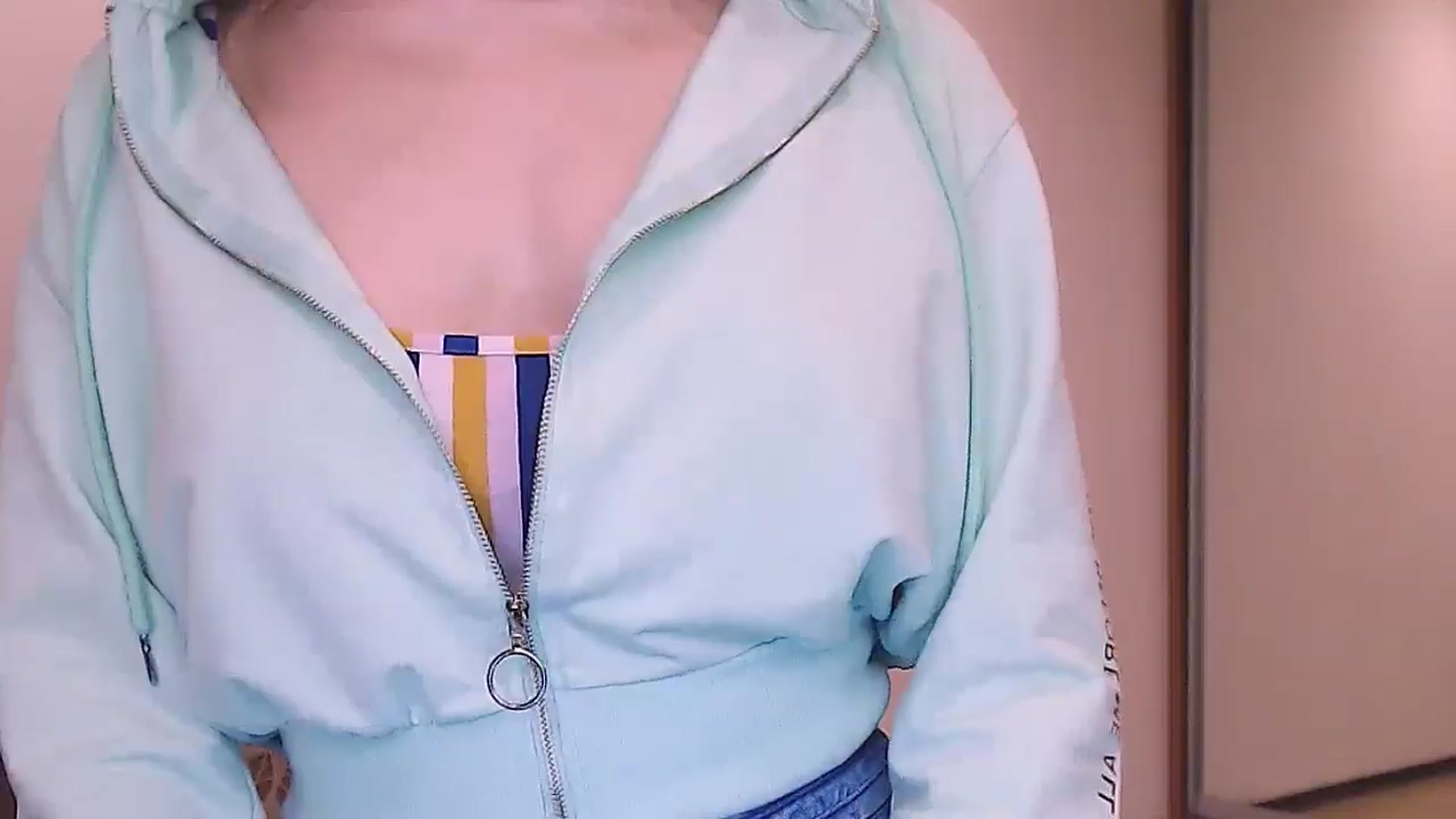 Gallery image thumbnail from ALYONKA__'s myfreecams stream on, 10/25/2025, 21:47 image 11 of 20