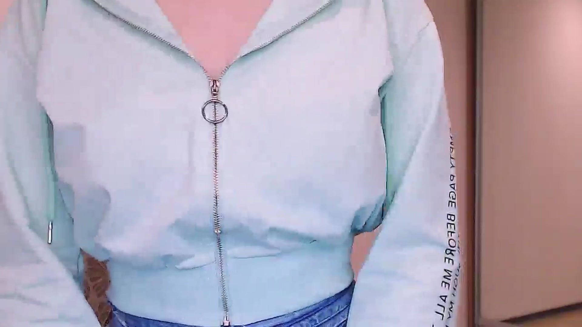 Gallery image thumbnail from ALYONKA__'s myfreecams stream on, 10/25/2025, 21:47 image 2 of 20