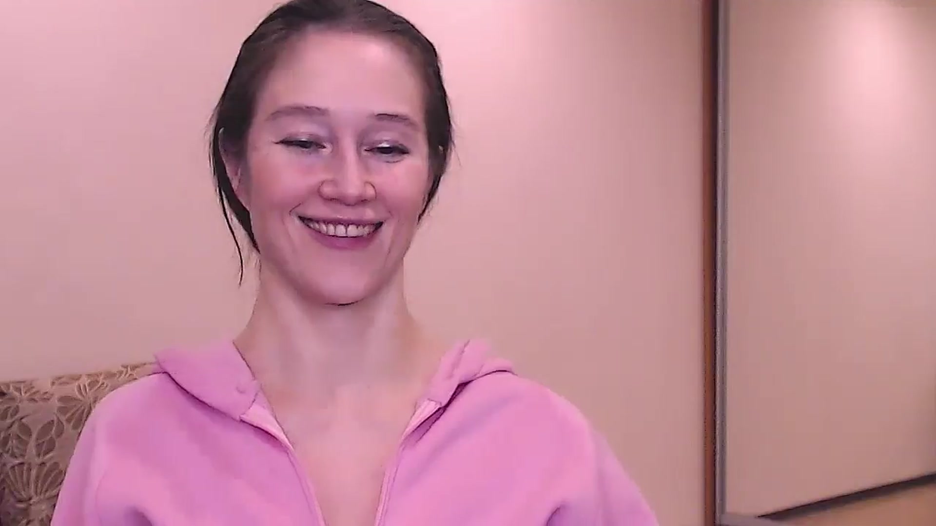 Gallery image thumbnail from ALYONKA__'s myfreecams stream on, 10/30/2025, 21:55 image 13 of 20