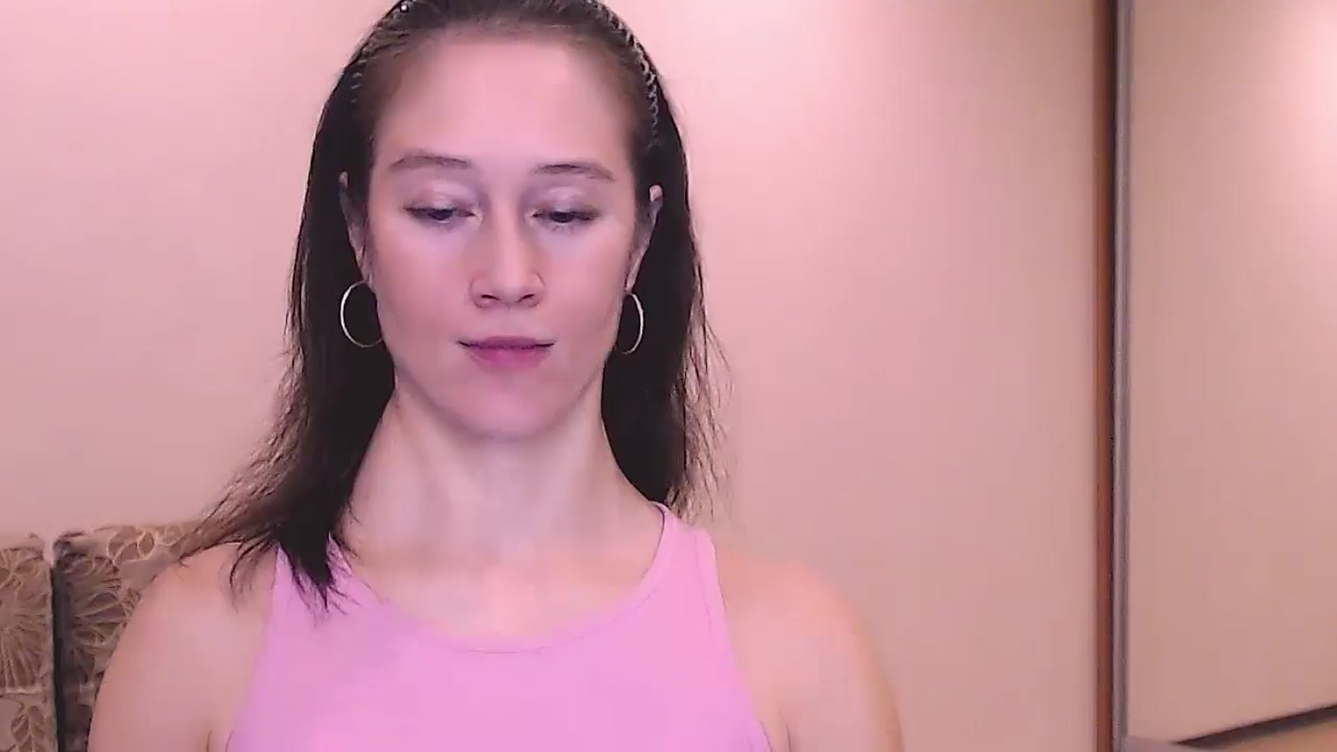 Gallery image thumbnail from ALYONKA__'s myfreecams stream on, 11/01/2025, 23:20 image 20 of 20