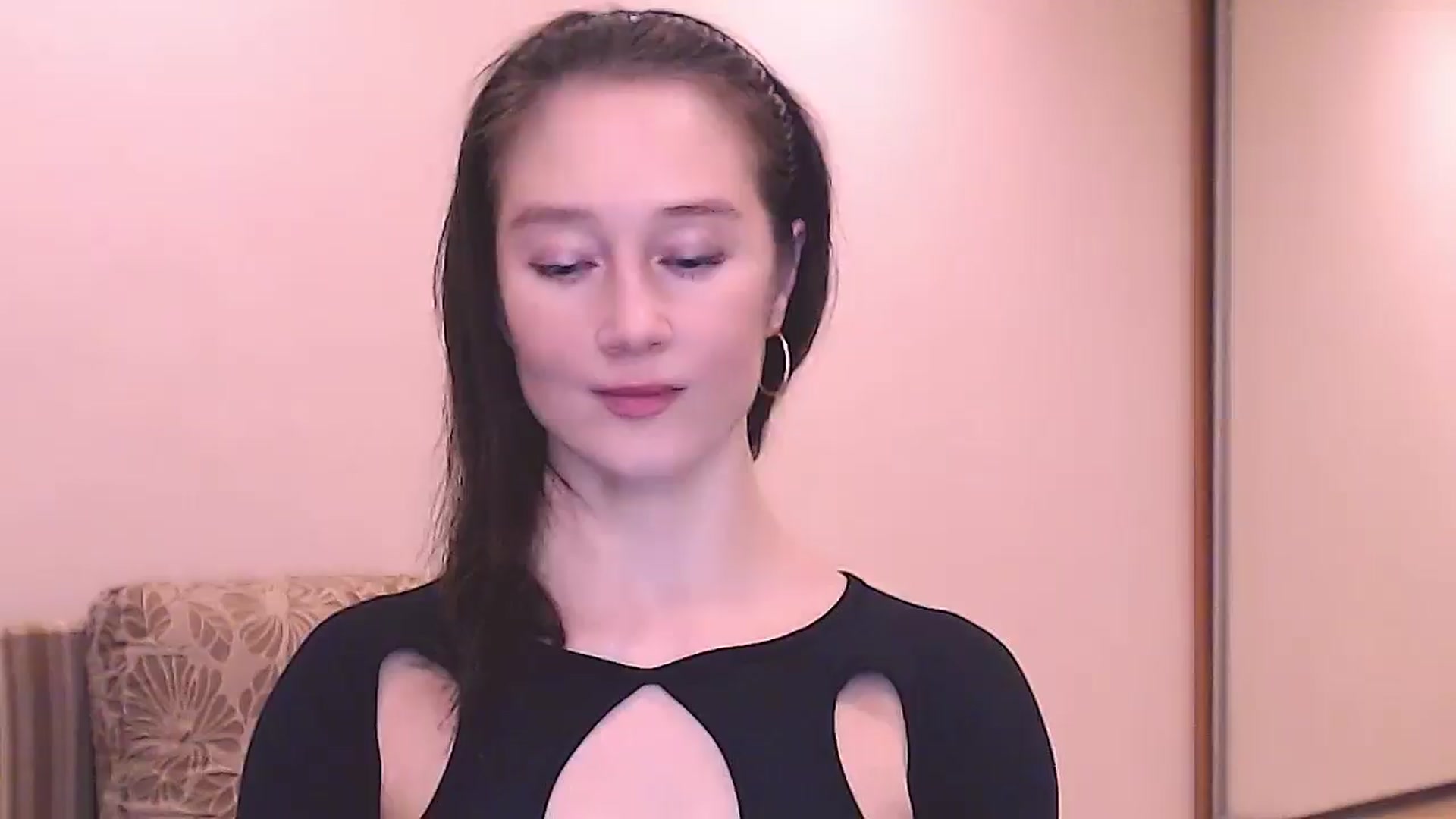 Gallery image thumbnail from ALYONKA__'s myfreecams stream on, 11/22/2025, 22:58 image 1 of 20