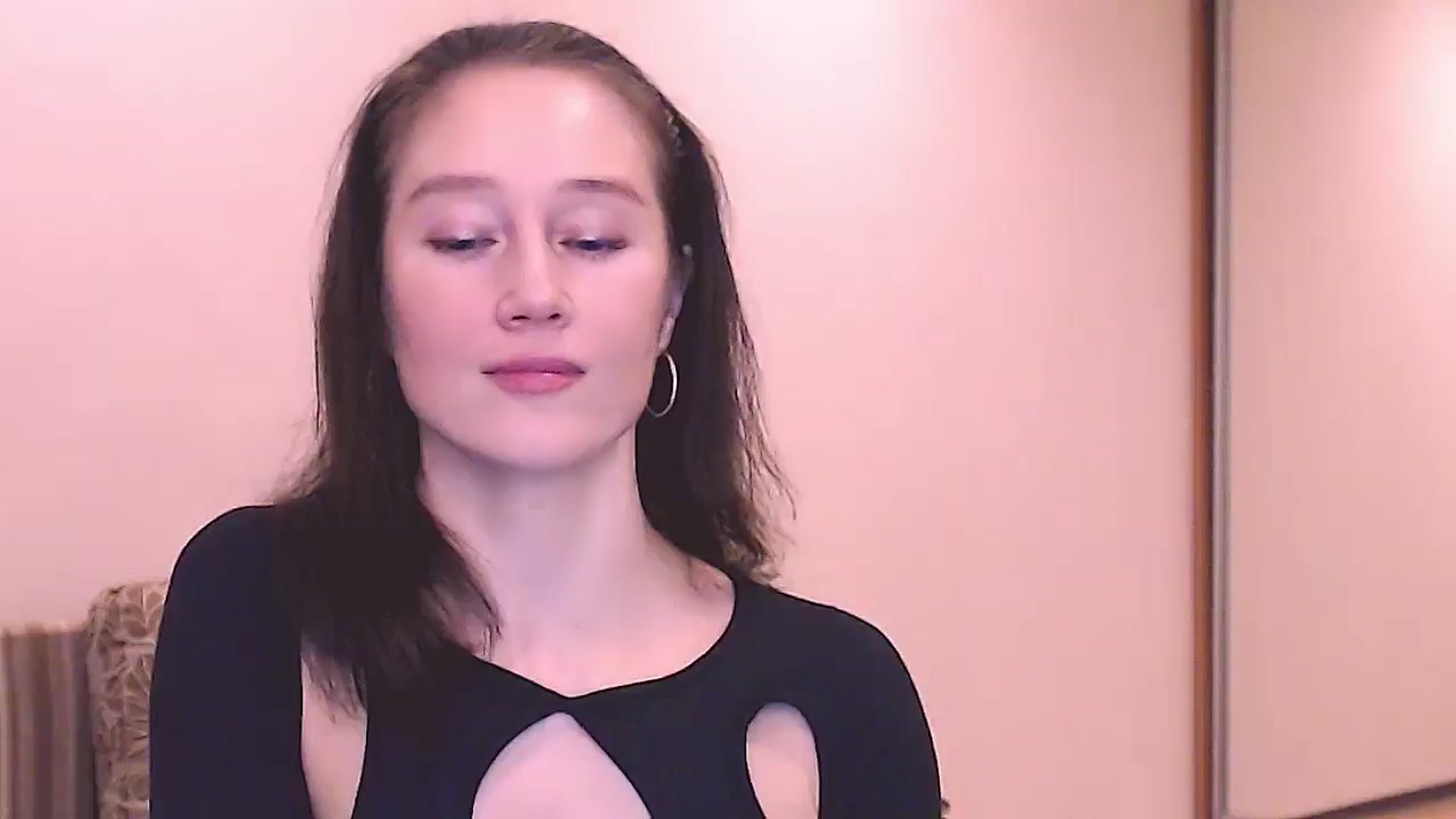 Gallery image thumbnail from ALYONKA__'s myfreecams stream on, 11/22/2025, 22:58 image 16 of 20