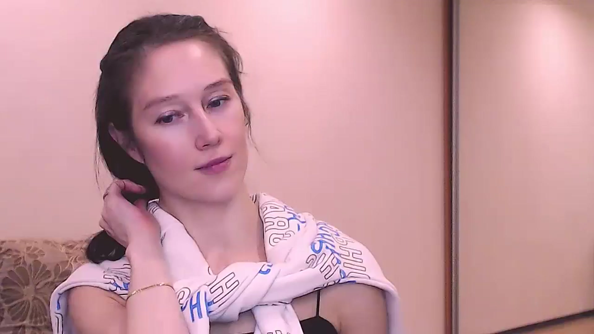 Gallery image thumbnail from ALYONKA__'s myfreecams stream on, 12/13/2025, 21:27 image 18 of 20
