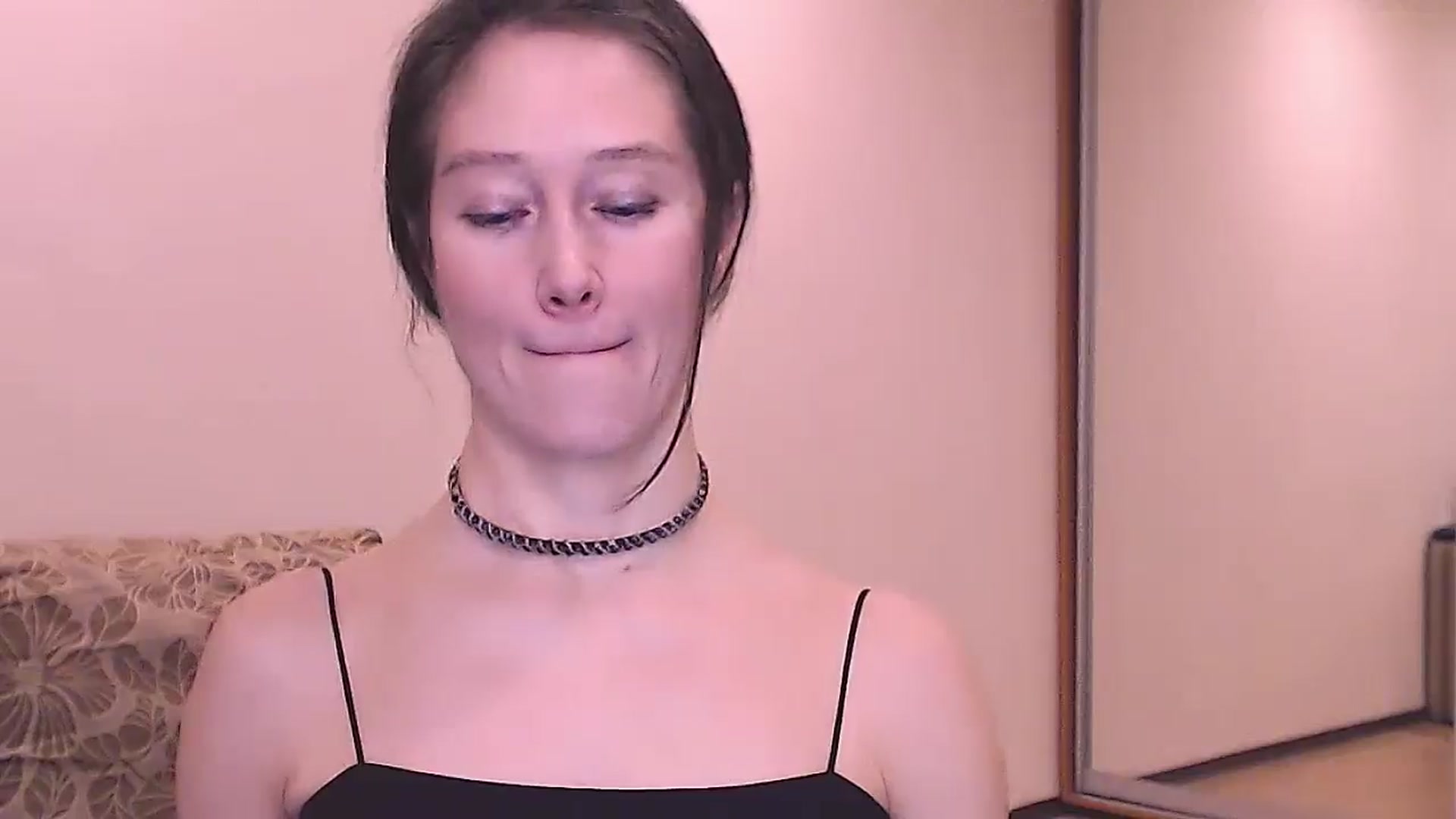 Gallery image thumbnail from ALYONKA__'s myfreecams stream on, 12/20/2025, 21:46 image 4 of 20
