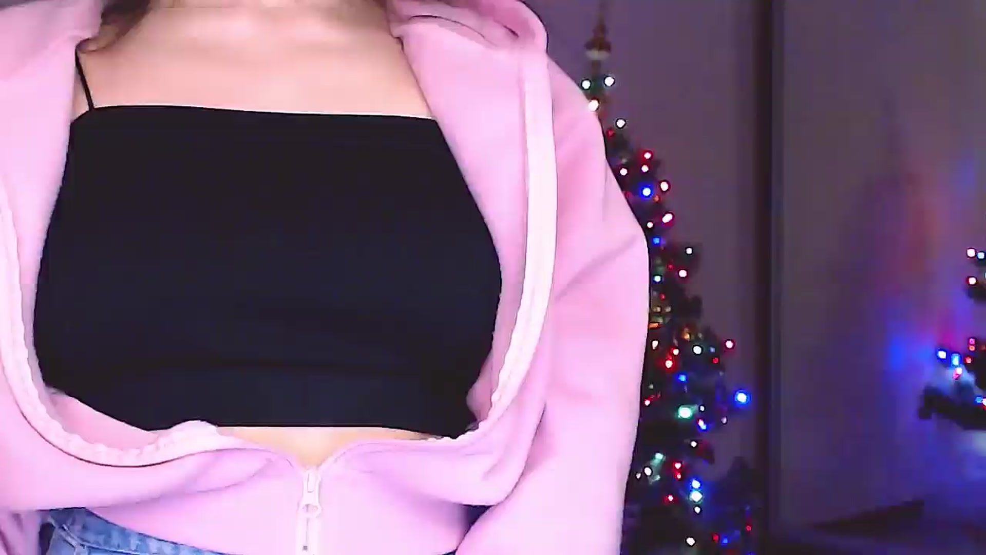 Gallery image thumbnail from ALYONKA__'s myfreecams stream on, 12/27/2025, 22:53 image 16 of 20