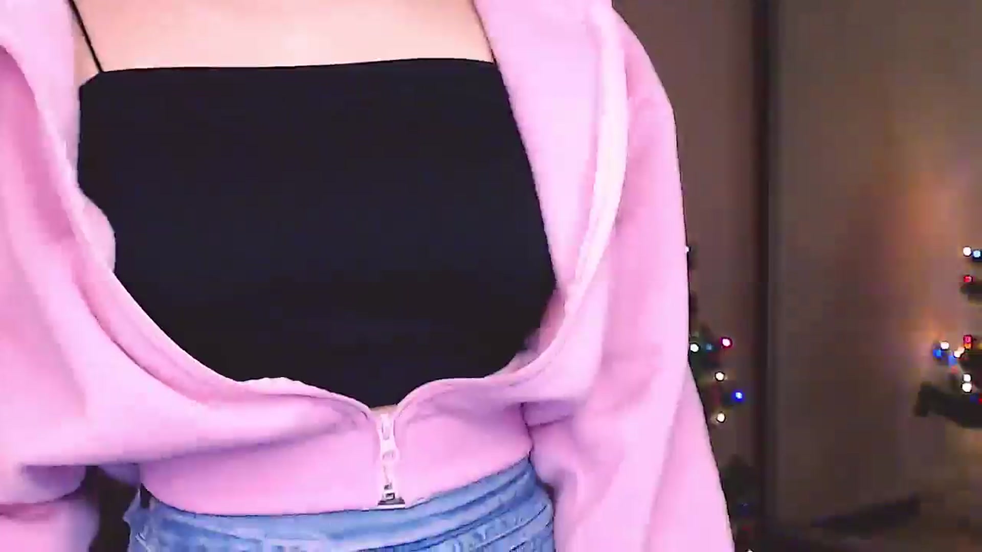 Gallery image thumbnail from ALYONKA__'s myfreecams stream on, 12/27/2025, 22:53 image 9 of 20