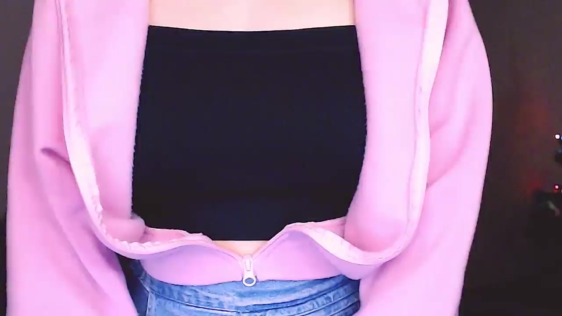 Gallery image thumbnail from ALYONKA__'s myfreecams stream on, 01/03/2026, 19:54 image 12 of 20