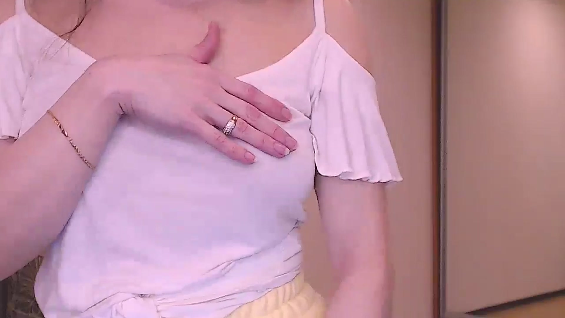 Gallery image thumbnail from ALYONKA__'s myfreecams stream on, 03/07/2026, 20:46 image 19 of 20